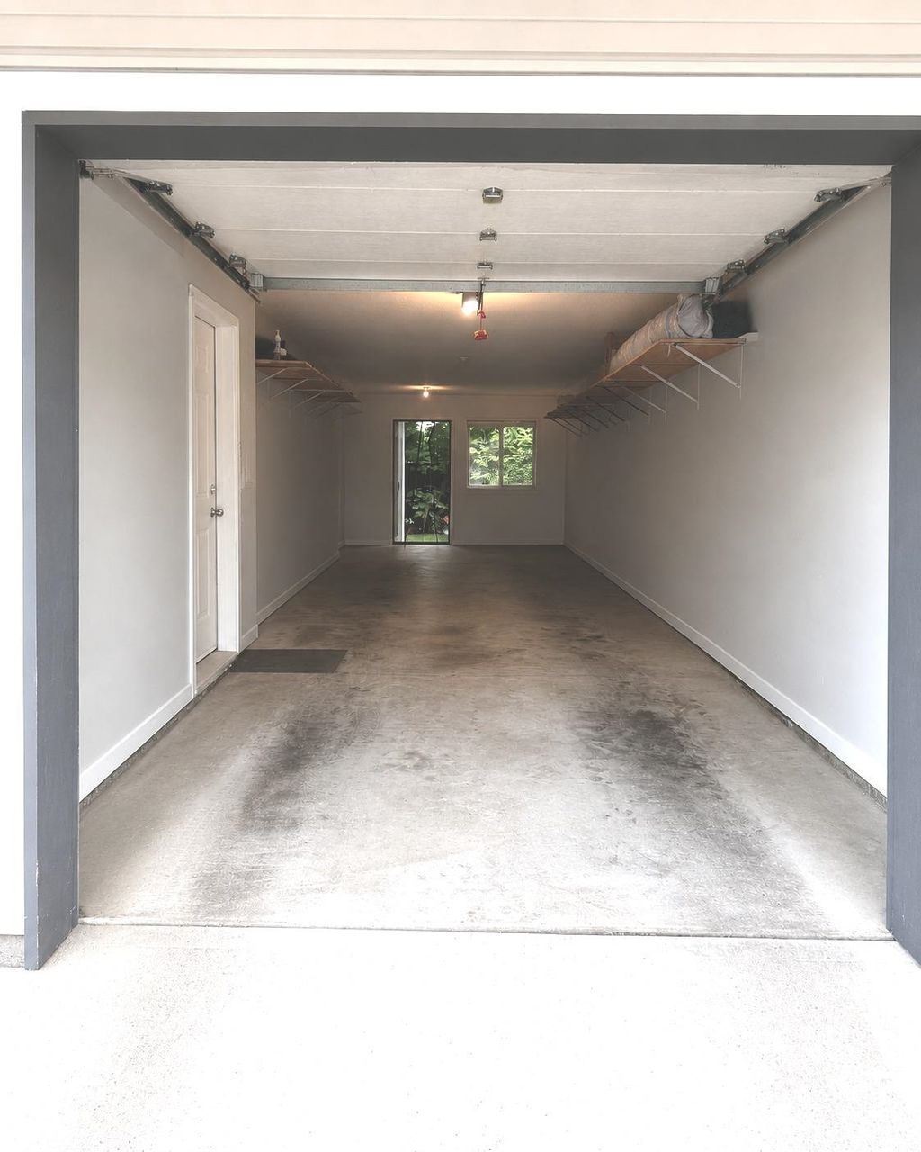 Photo of 20460 66 Avenue #33, Langley, BC V2Y 3B6 (MLS # R3125460)