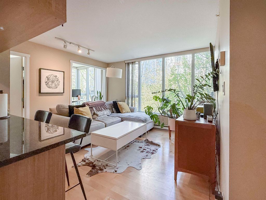 listing image 1108513326276318802