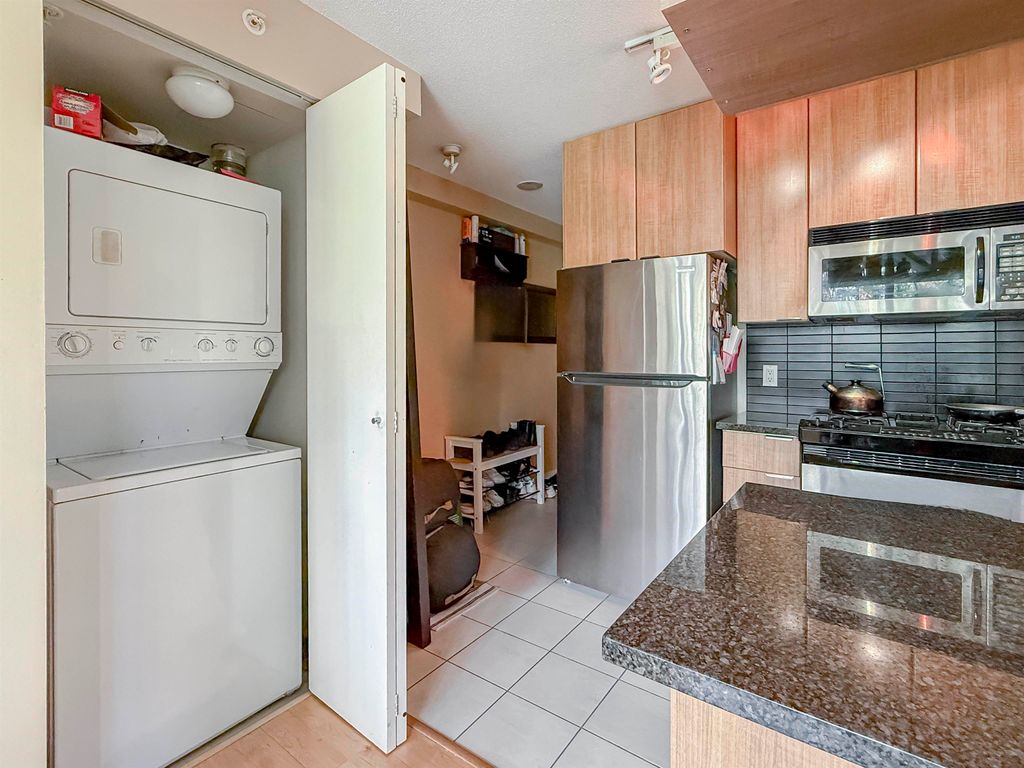 listing image 1102029411813853926
