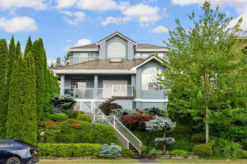 116 RAVINE DRIVE