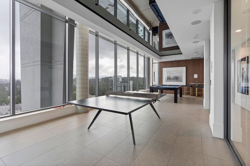 listing image 1102083540378647351