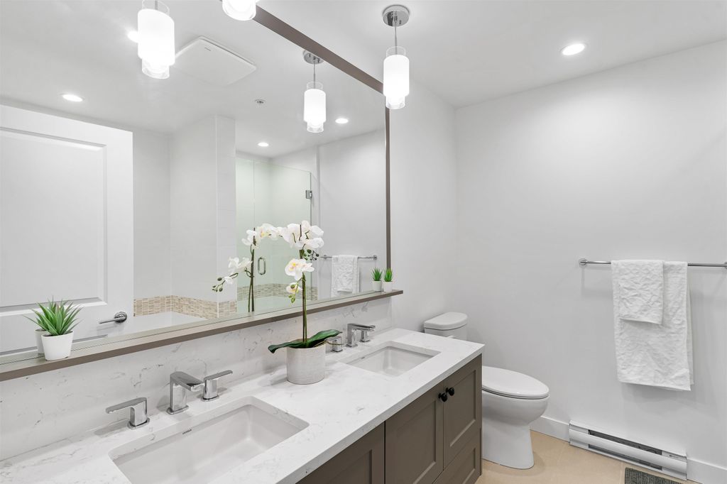 listing image 1103580260572528593