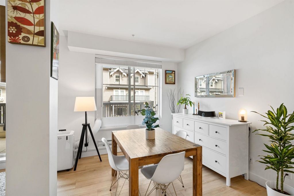 listing image 1100985509024654155