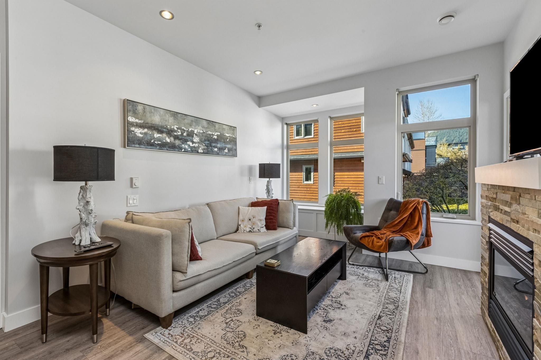 116 W 23rd Street 207