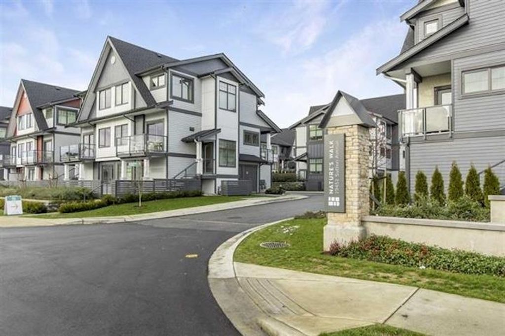listing image 1100313792876592280
