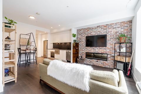 83 Moody Street 311 Port Moody BC V3H 0K7