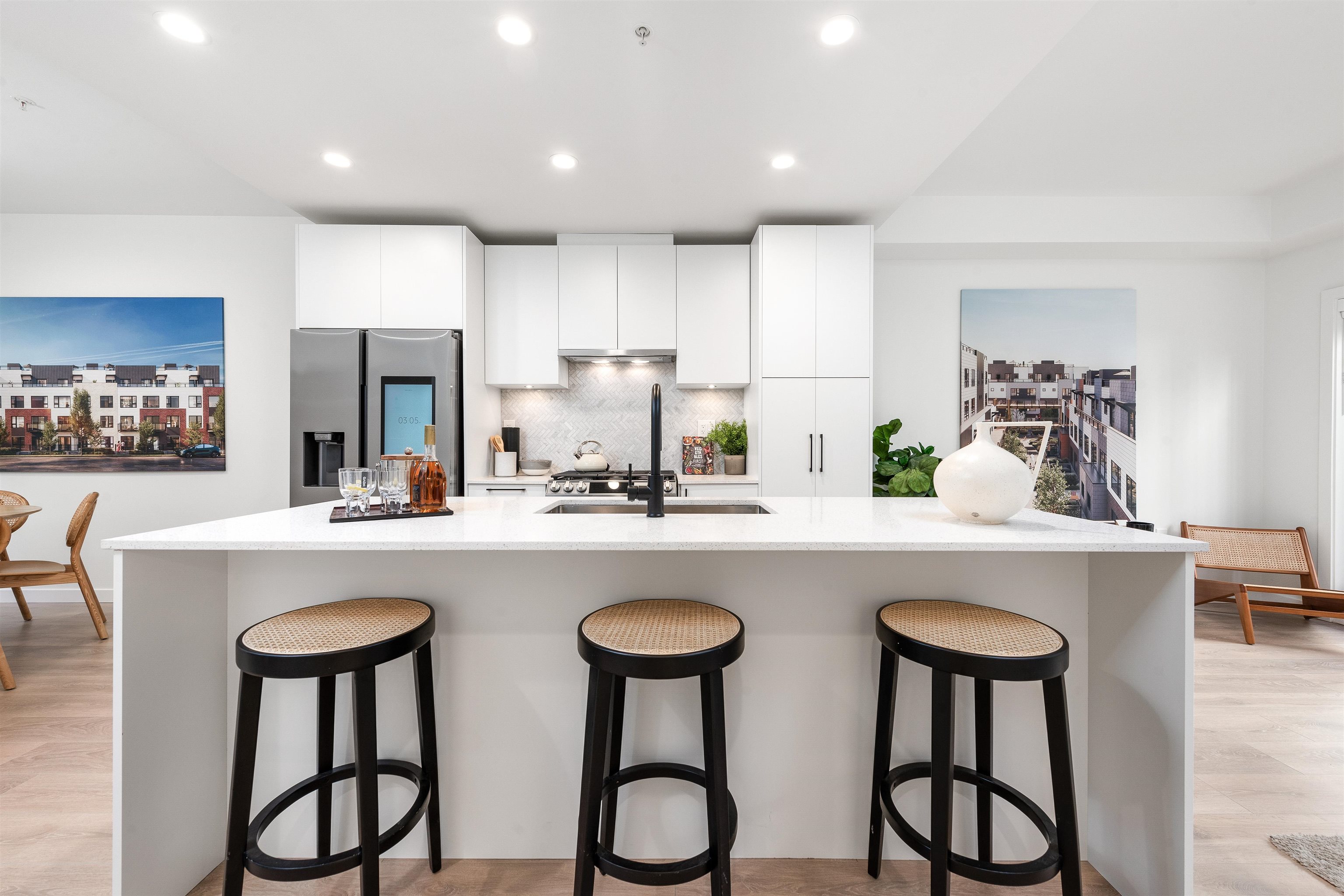 535 E 2nd Street 135