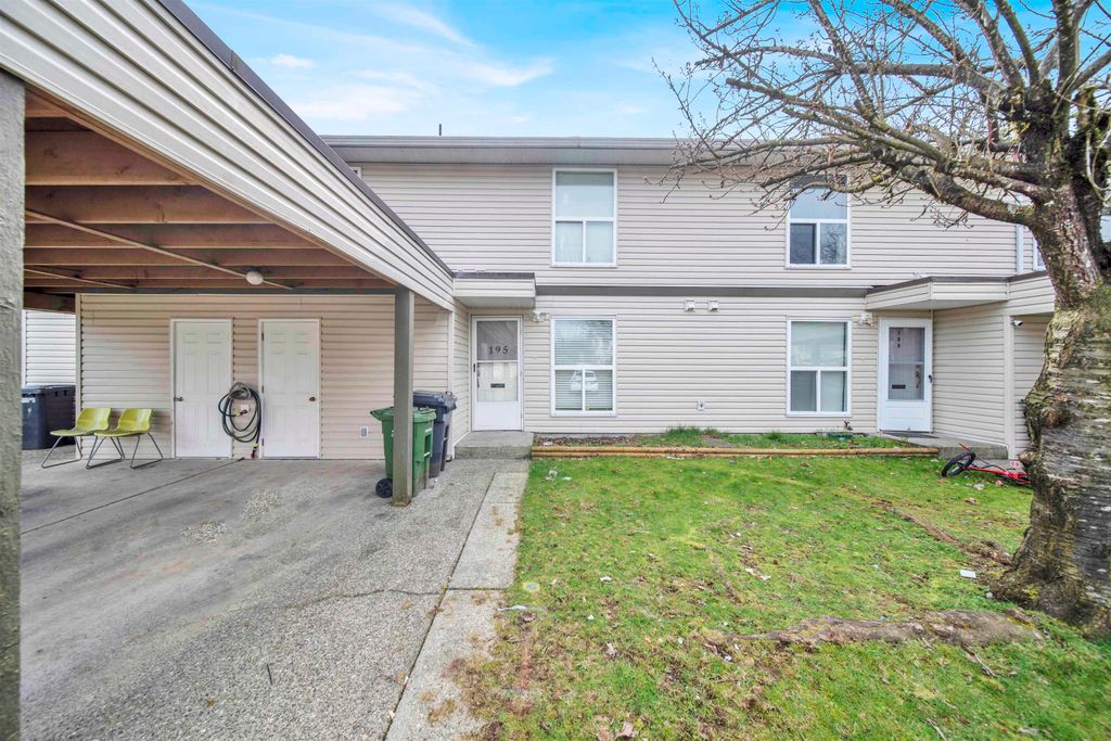 Photo of 32550 Maclure Road #195, Abbotsford, BC V2T 4N3 (MLS # R3129031)