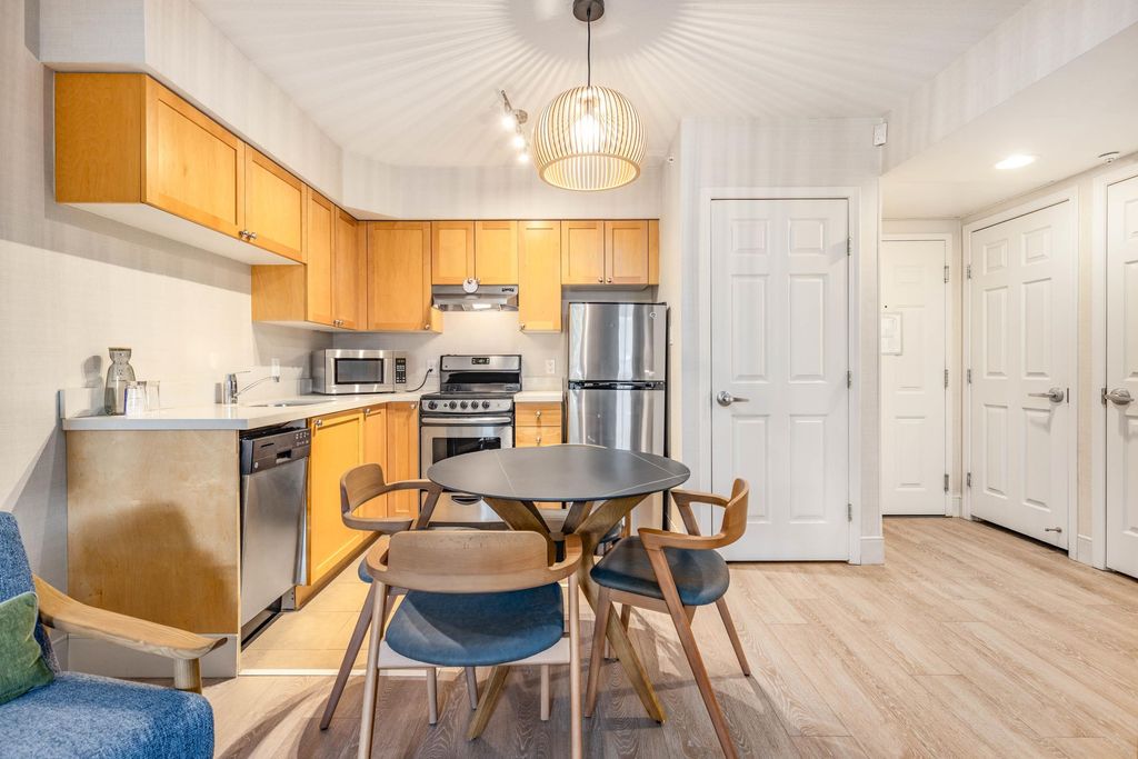 listing image 1108596444737005103