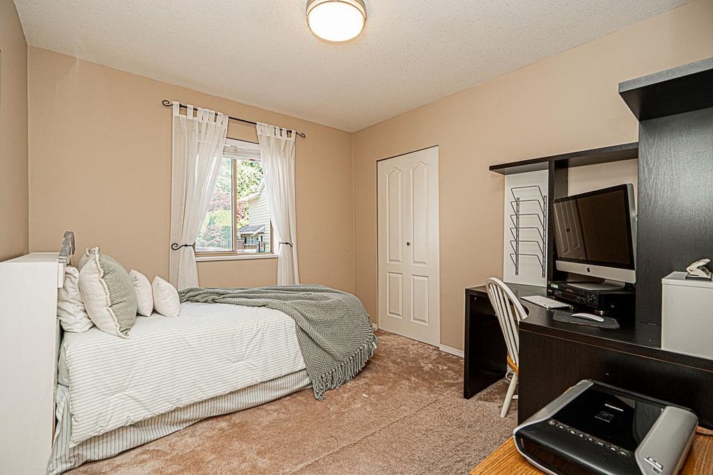 listing image 1100722231634331752