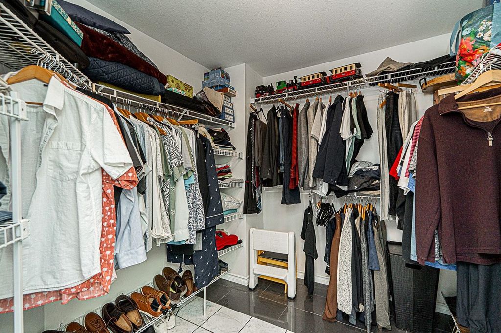 listing image 1103714732959507598