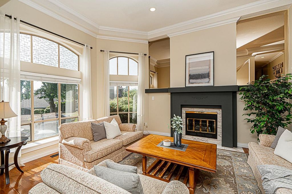 listing image 1105834350993526371