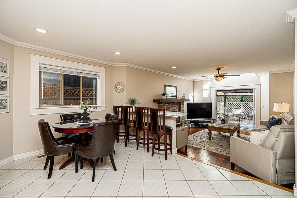 listing image 1106895221750519066