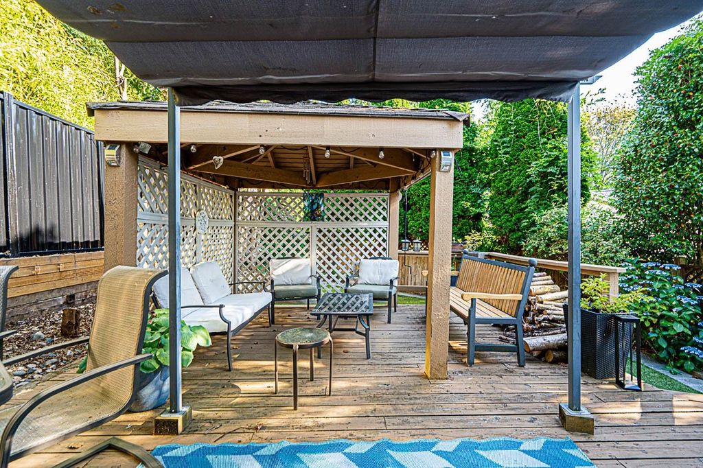 listing image 1102000645298402823