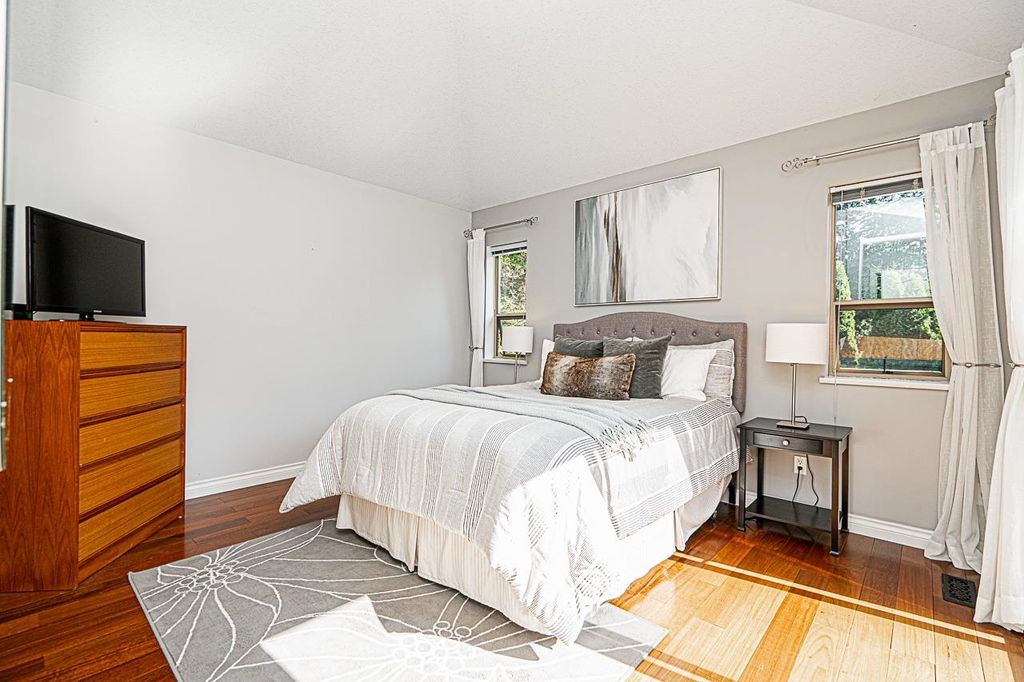 listing image 1106910549342340553