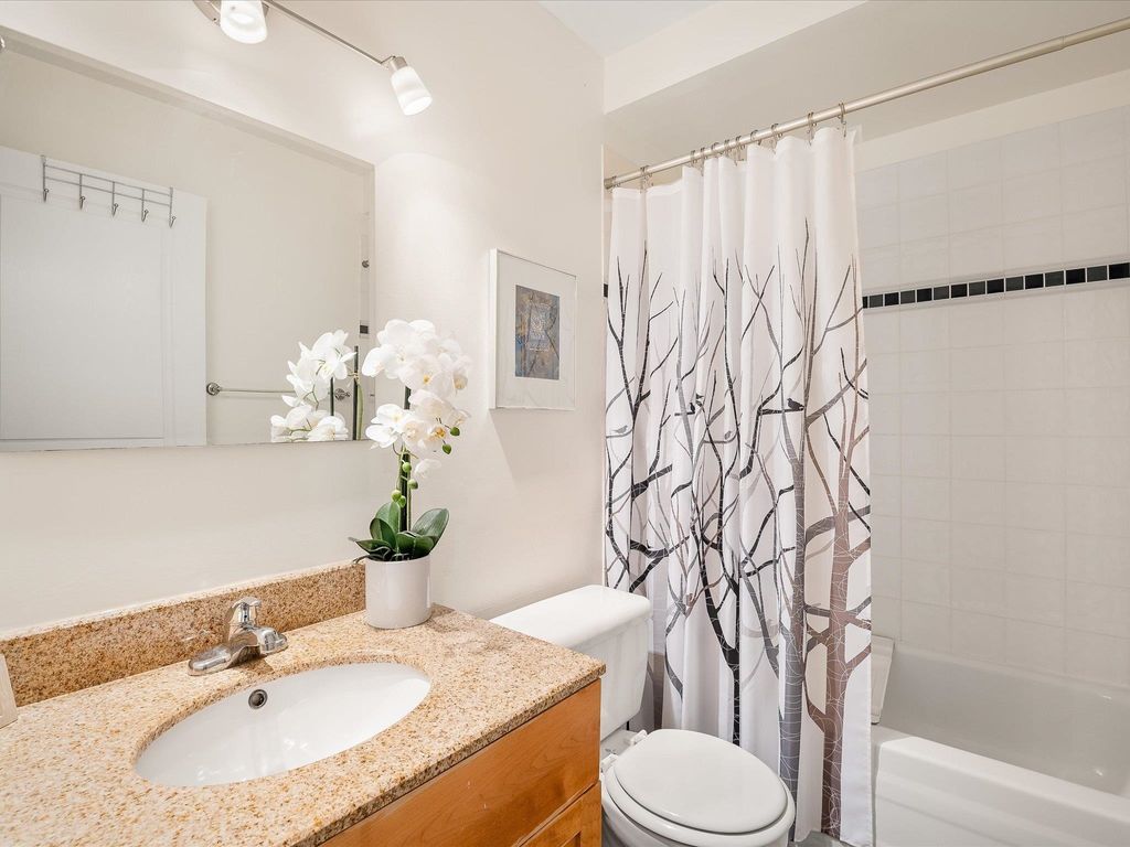 listing image 1108648597219600886