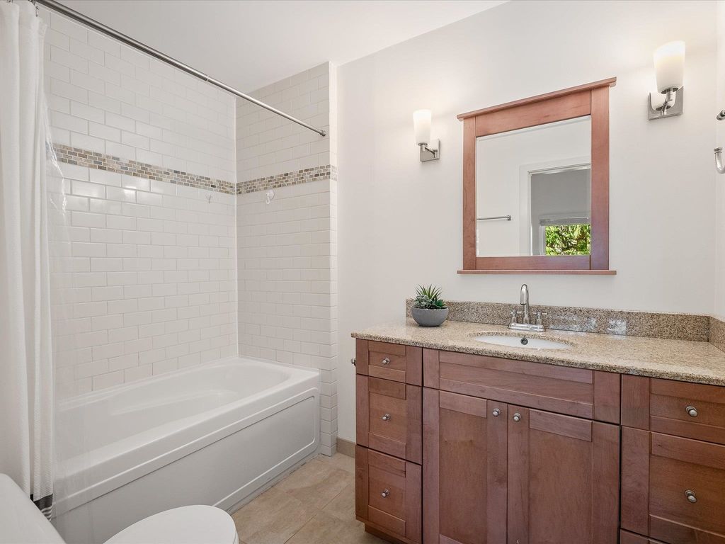 listing image 1107007098309641687