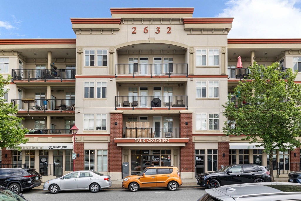 Photo of 2632 Pauline Street #404, Abbotsford, BC V2S 0C9 (MLS # R3146880)