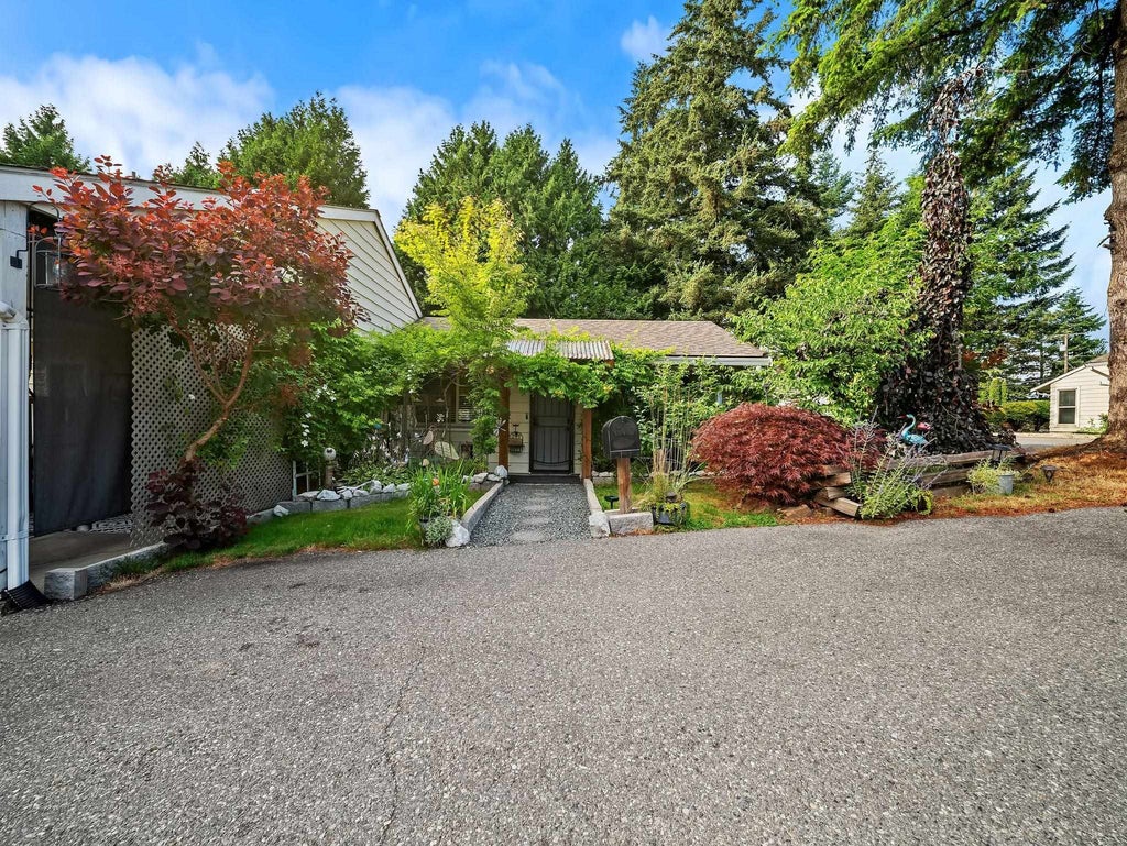 Photo of 3075 Trethewey Street #18, Abbotsford, BC V2T 3R4 (MLS # R3145312)