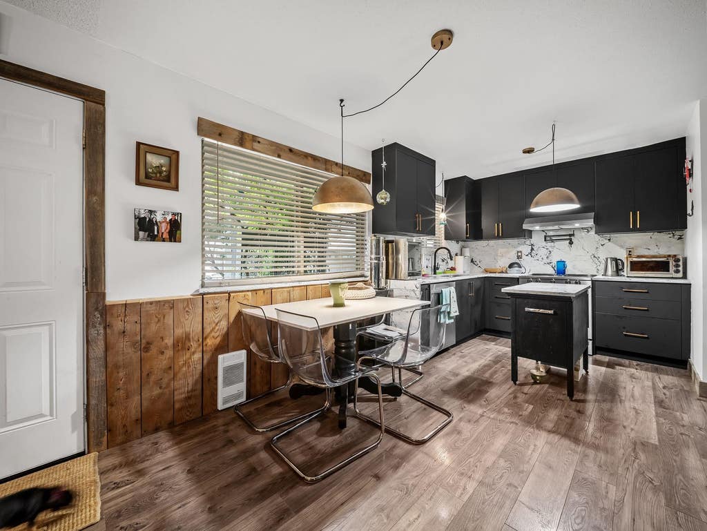 Photo of 3075 Trethewey Street #18, Abbotsford, BC V2T 3R4 (MLS # R3145312)