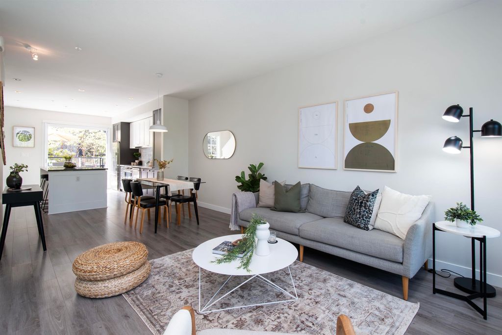 listing image 1104167873172153619