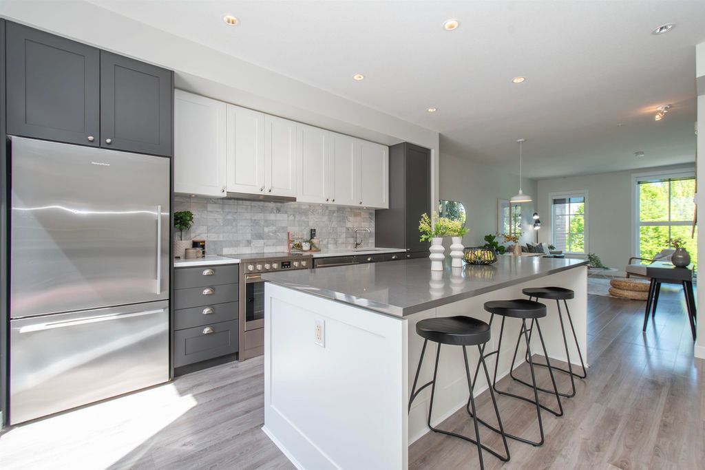listing image 1102033983237564139