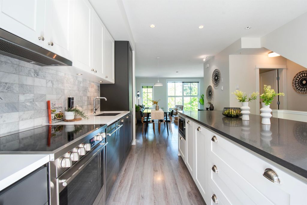 listing image 1101687711823476906