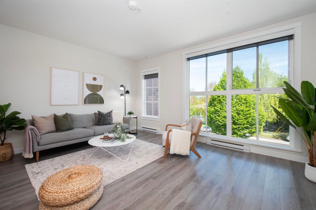 listing image 1102133819539263464