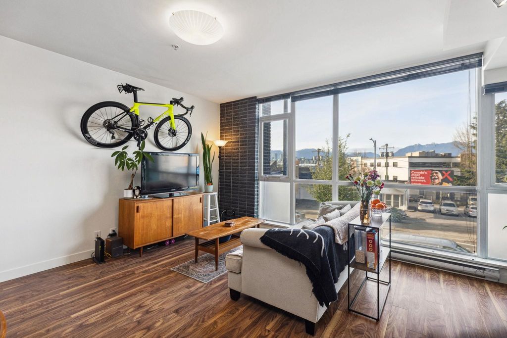 listing image 1108470144811542845