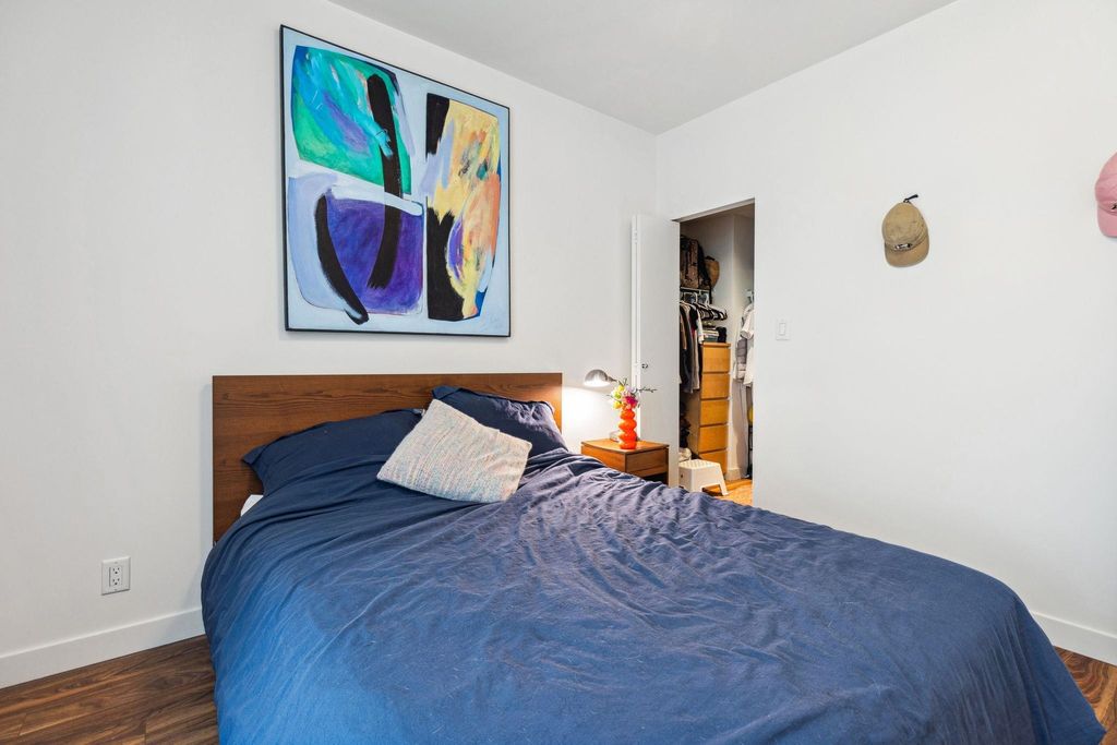 listing image 1100614882914119867