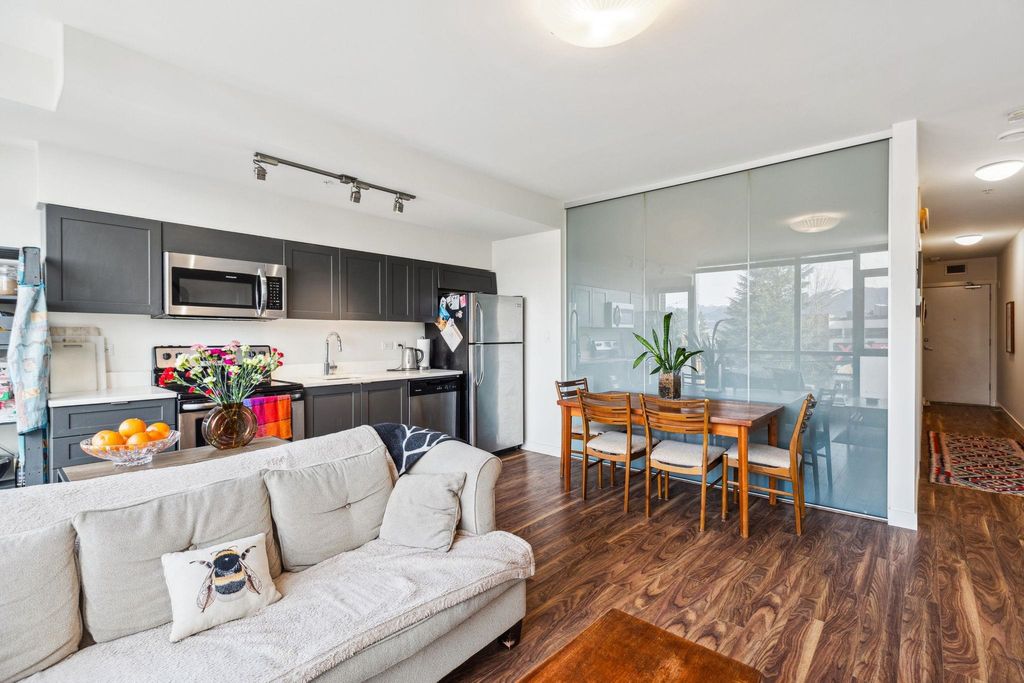 listing image 1107627386772000185