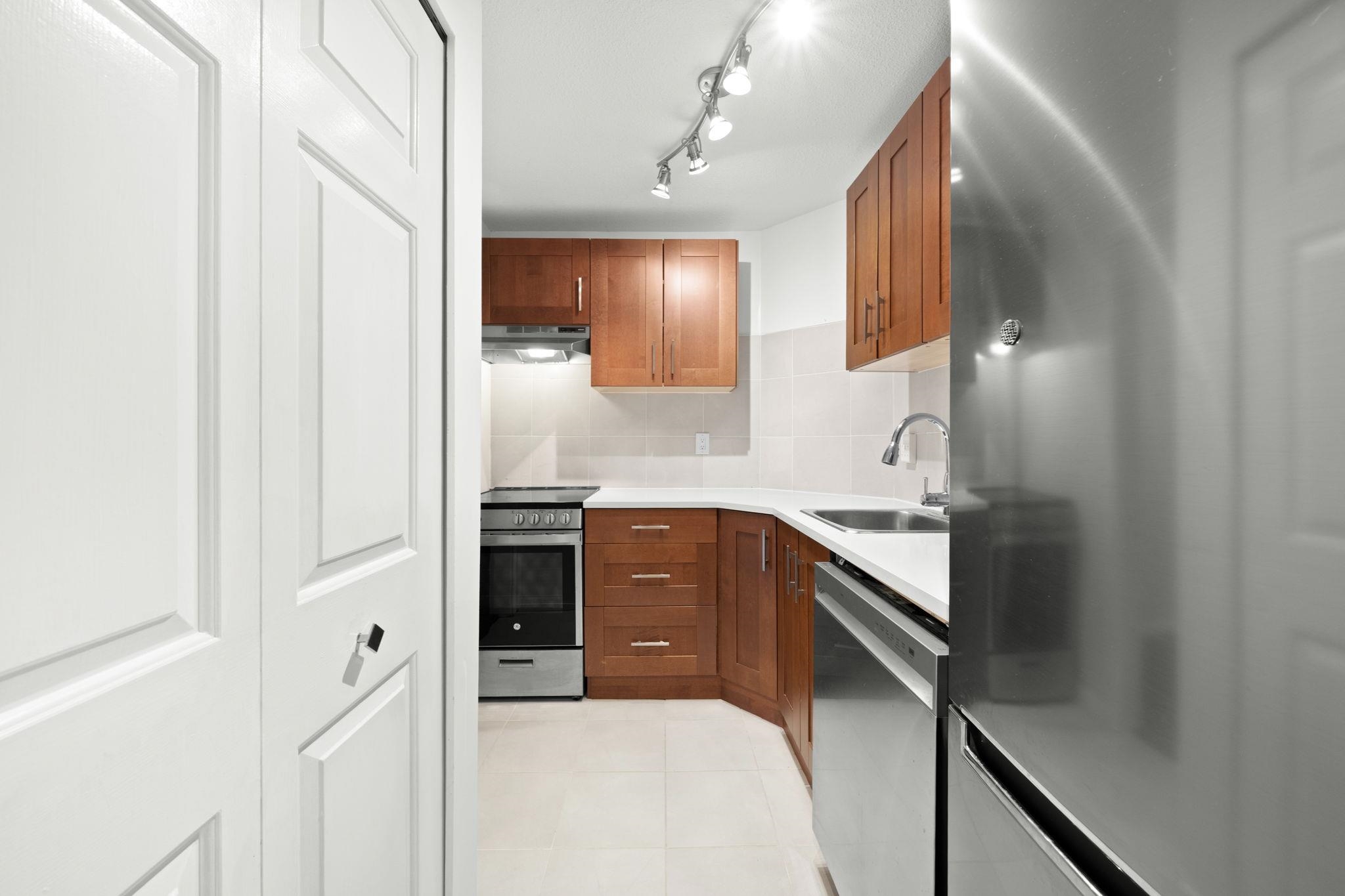 436 Seventh Street 213