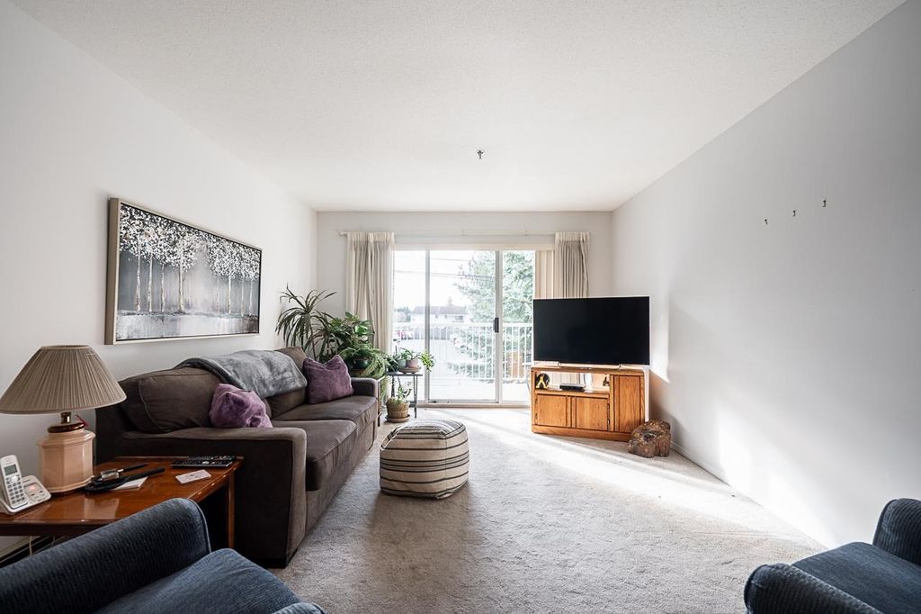 Photo of 33535 King Road #219, Abbotsford, BC V2S 6Z5 (MLS # R3094445)