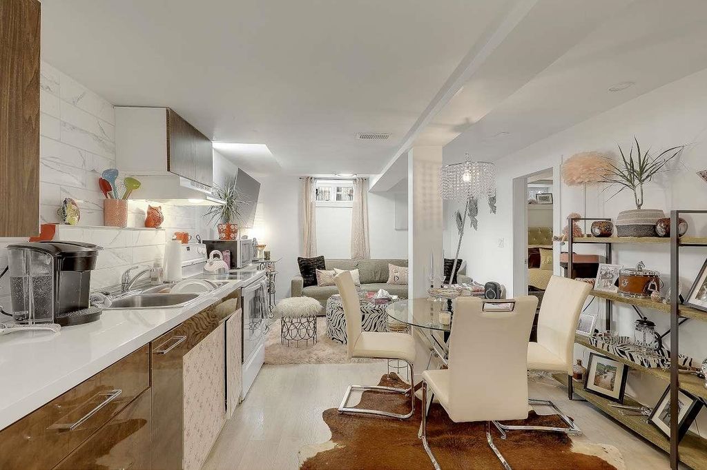 Photo of 45870 Henley Avenue, Chilliwack, BC V2P 3J9 (MLS # R3099162)