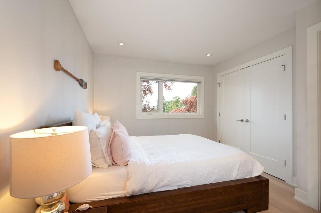 listing image 1104896304432177652