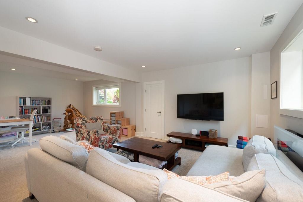 listing image 1103481750077082088