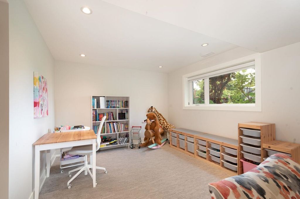 listing image 1100813844552874999