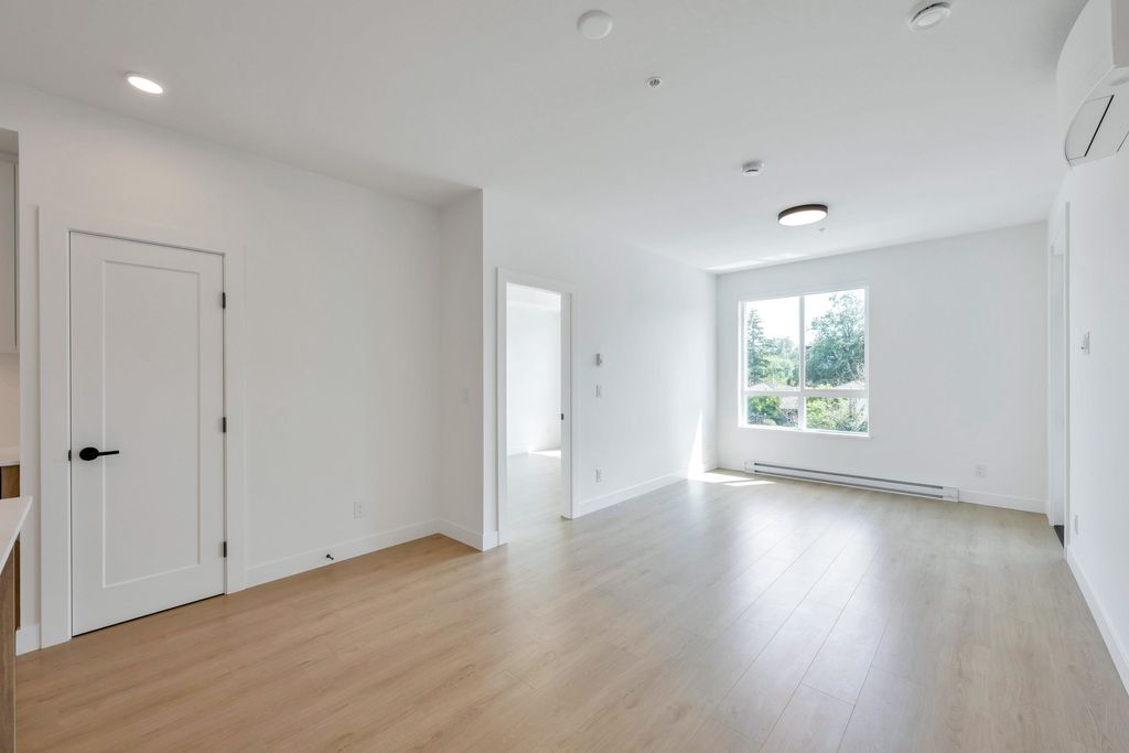 listing image 1106563439733933599