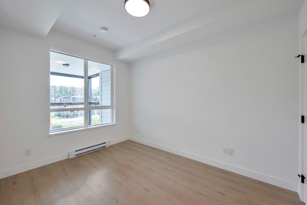 listing image 1105081352115310039