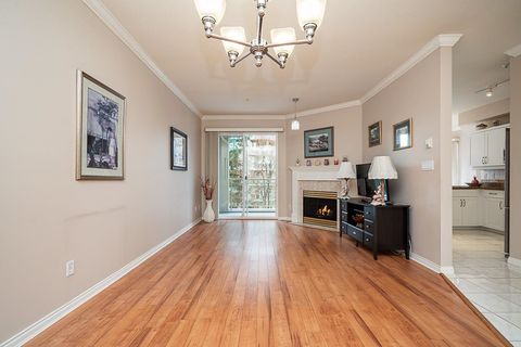 3098 Guildford Way 313 Coquitlam BC V3B 7W8