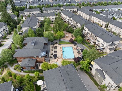 7938 209 Street 114 Langley BC V2Y 0J7