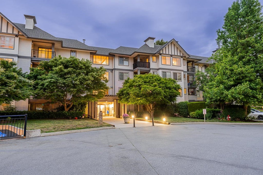 Photo of 27358 32 Avenue #136, Langley, BC V4W 3M5 (MLS # R3160155)
