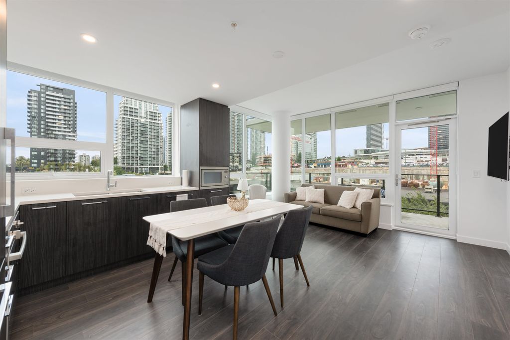 listing image 1103415285729952930
