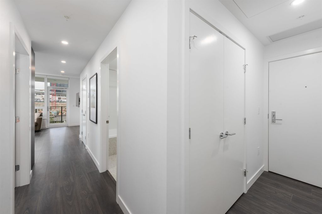 listing image 1100457780240788867