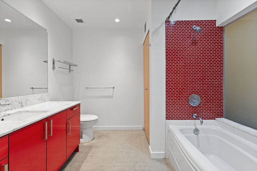 listing image 1107026243319315618