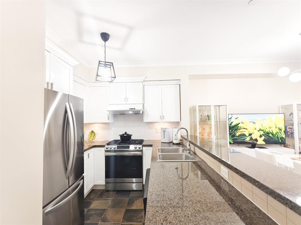 7388 Macpherson Avenue 58