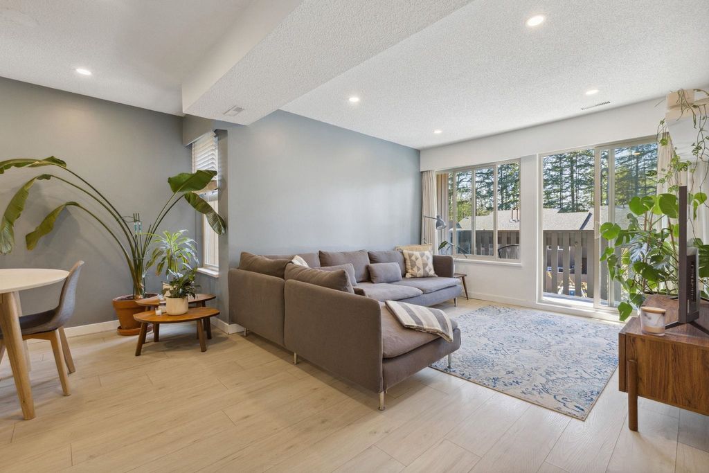 listing image 1102293559009742974