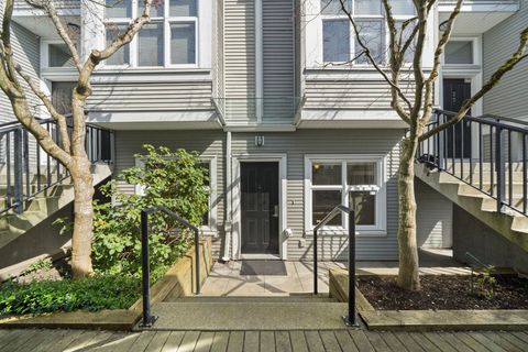1203 Madison Avenue 4 Burnaby BC V5C 6R9
