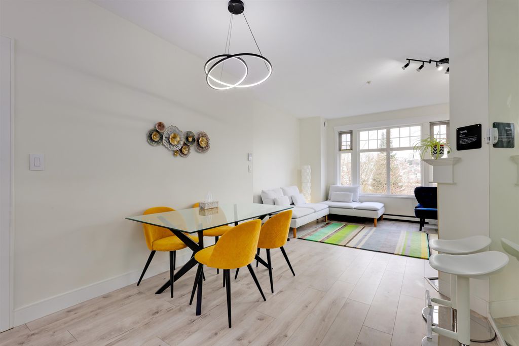listing image 1103779024085634767