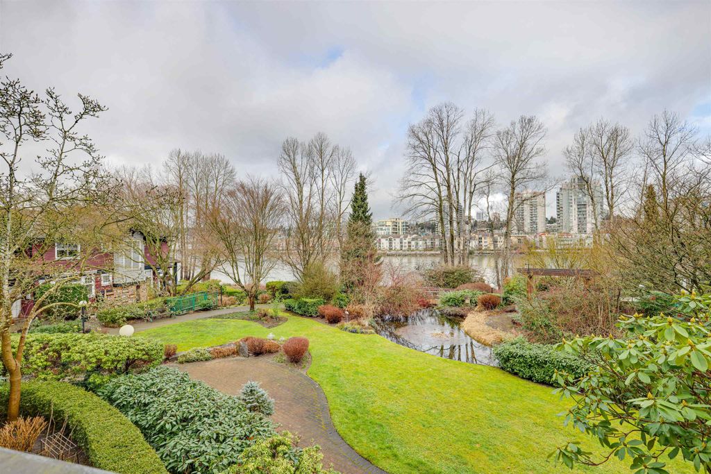 listing image 1109030232188326546